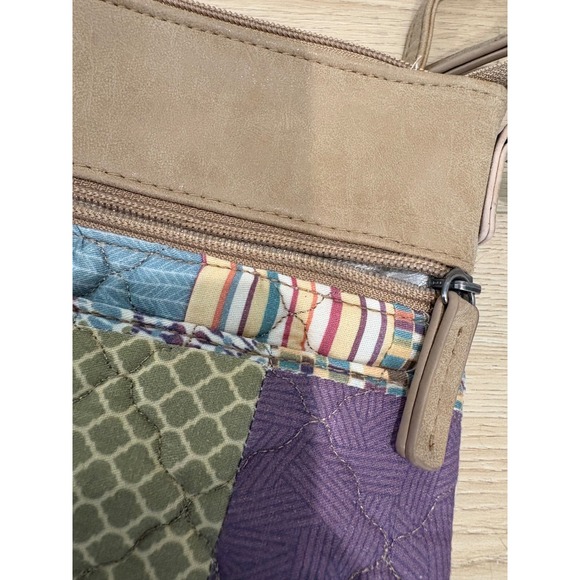 Donna Sharp Kentucky Original Quilted Patchwork Crossbody Bag Tan Strap - Picture 4 of 8